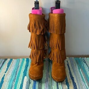 Minnetonka Tall Brown Fringe Boots size 8